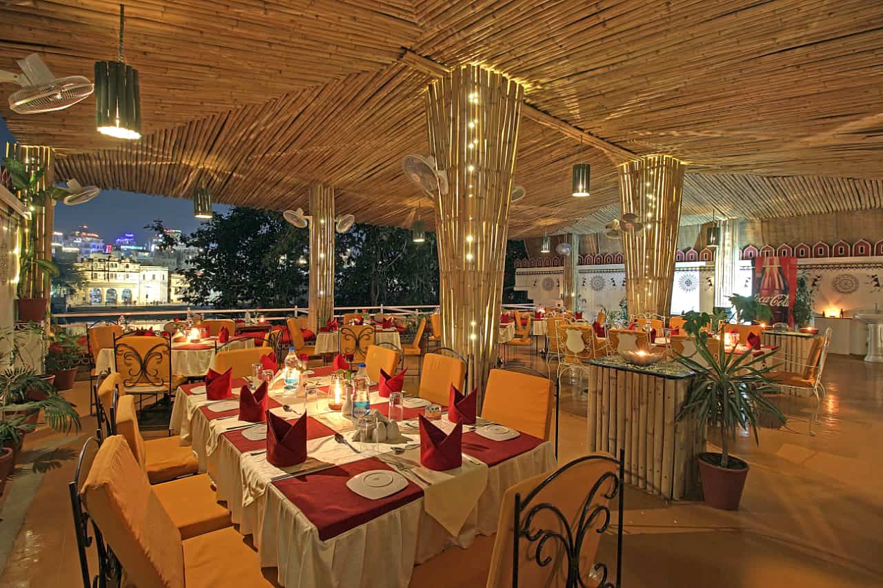 restaurant-harigarh-udaipur (13)