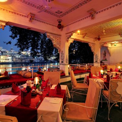 restaurant-harigarh-udaipur (1)